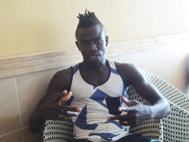 image Football / Entretien avec Silas Armah est un joueur ghanéen Footballeurs comoriens, moins ambitieux